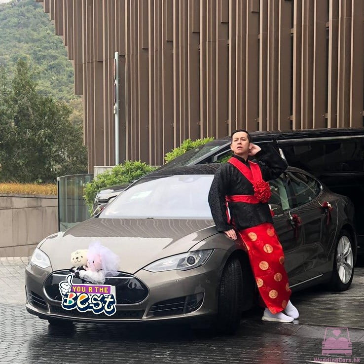 Tesla Model S 結婚花車 金色 Wedding Car Gold